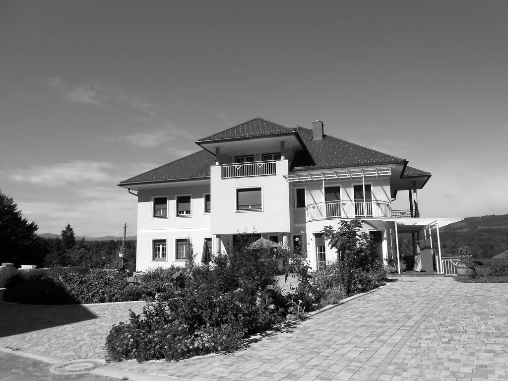 Ferienwohnung Am Bauernhof Strassonig Vulgo Hornis Moosburg Extérieur photo